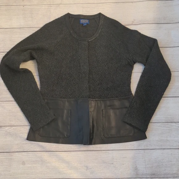 Pendleton Lambswool Sweater Jacket w Leather Trim Medium EUC - Picture 2 of 6